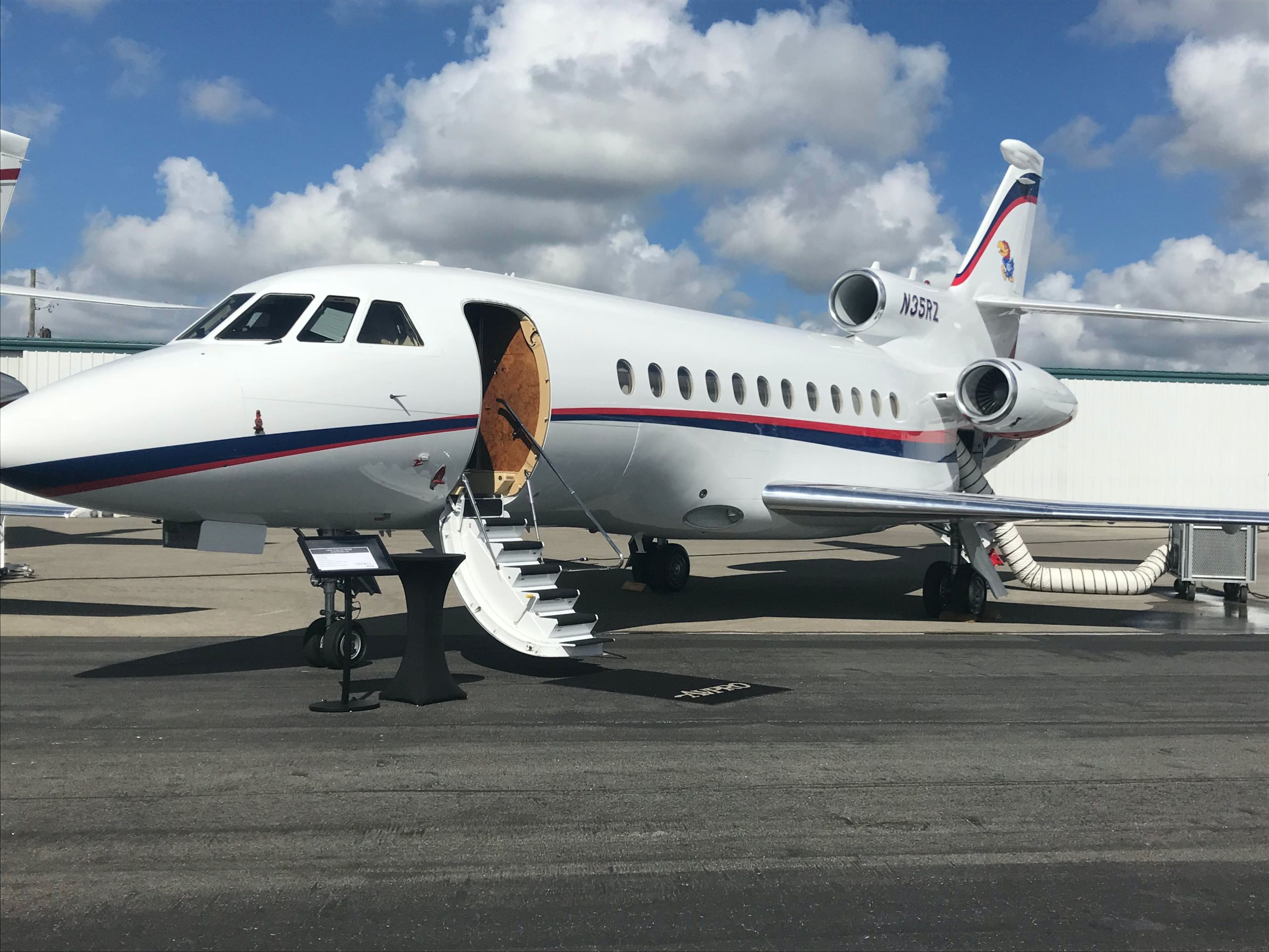Reisen im Privatjet Vorteile und Kosten der Luxusflüge Luxushotel Tester Reiseblog