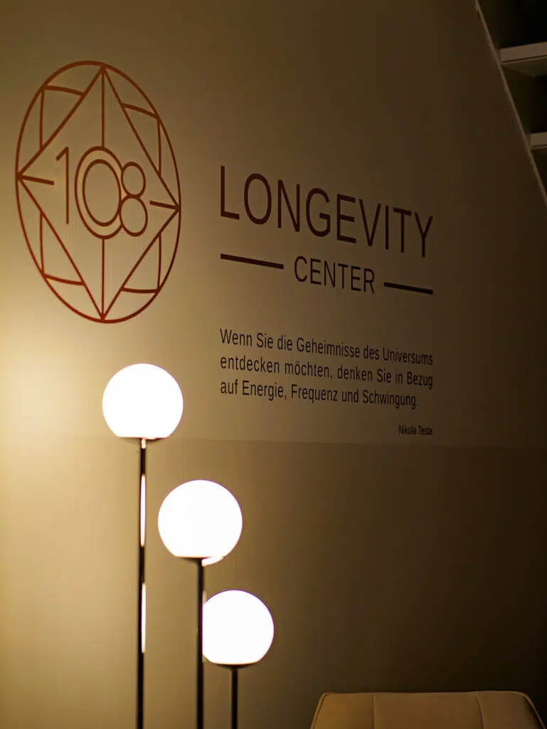 Skalarwellenfeld im 108 Longevity Center Liechtenstein – Energie und Zellregeneration in Balance
